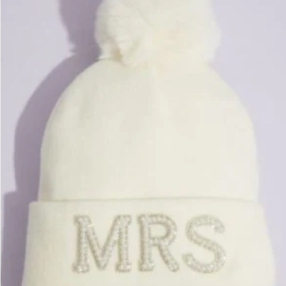 White Beanie with 'MRS' Embellishment